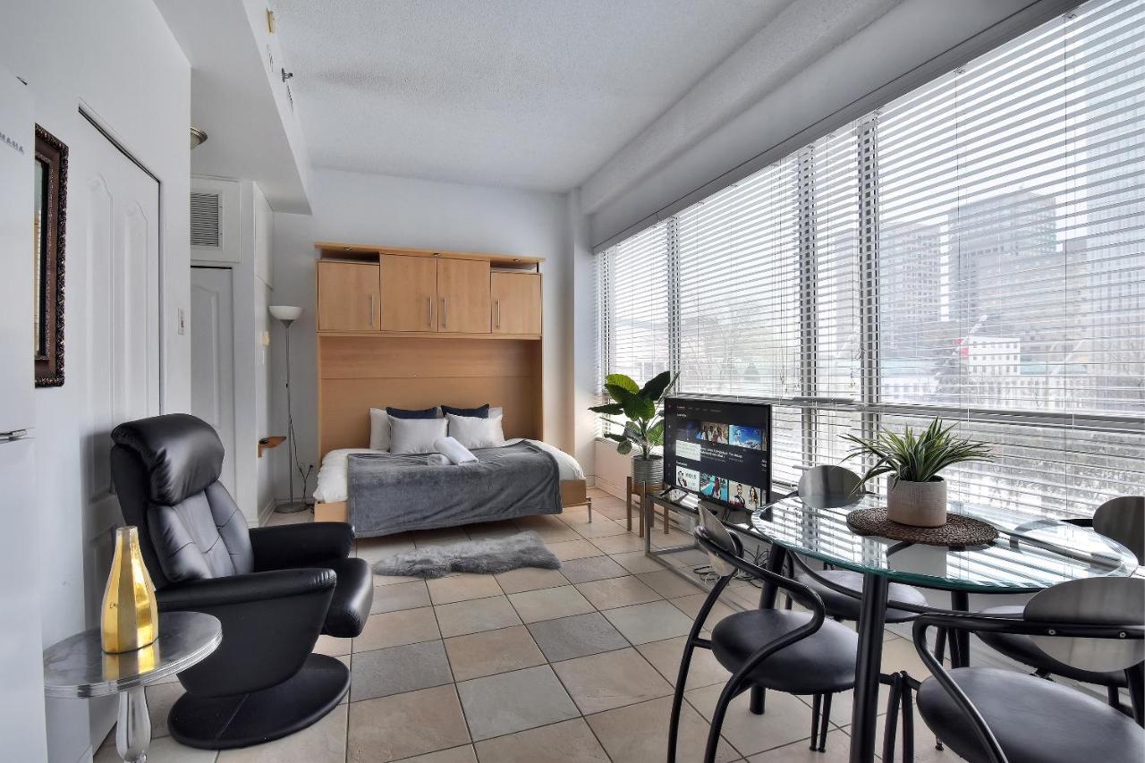 Place-Des-Arts Suites Montréal Dış mekan fotoğraf